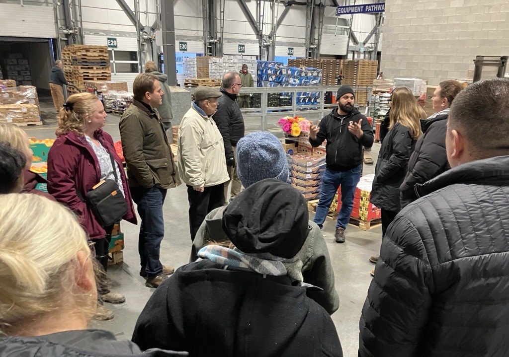 Class 21 started the morning with a trip to the Ontario Food Terminal, the largest wholesale fruit and produce distribution centre in Canada and the third largest in North America. Participants learned how the terminal operates and how it moves food locally and around the world.