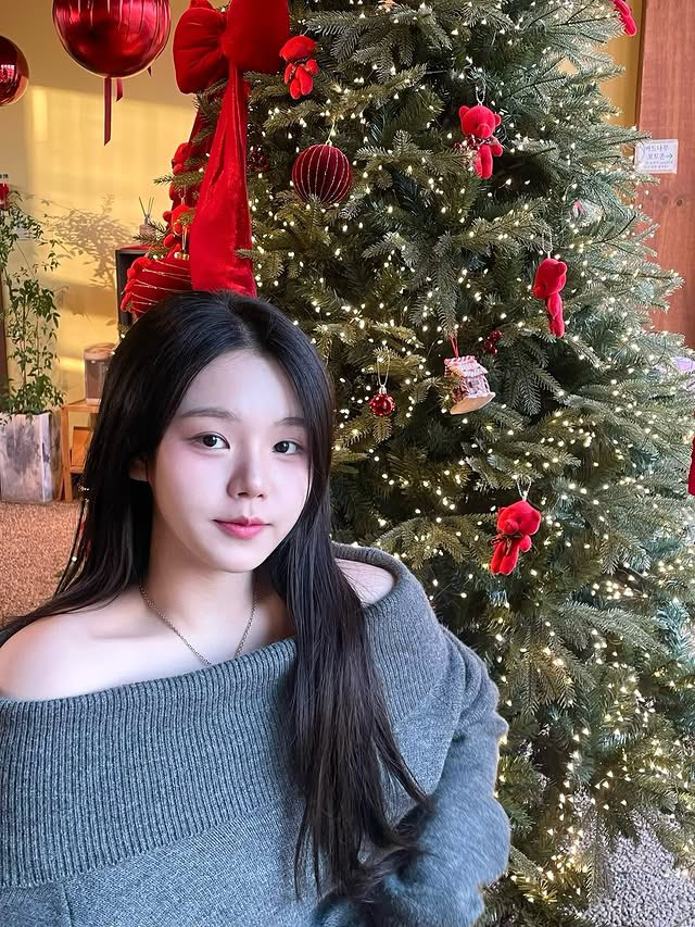 yeonsuthinker's tweet photo. ‧₊˚🎄✩ ₊˚🦌⊹♡ https://t.co/qNSKHPR9i5