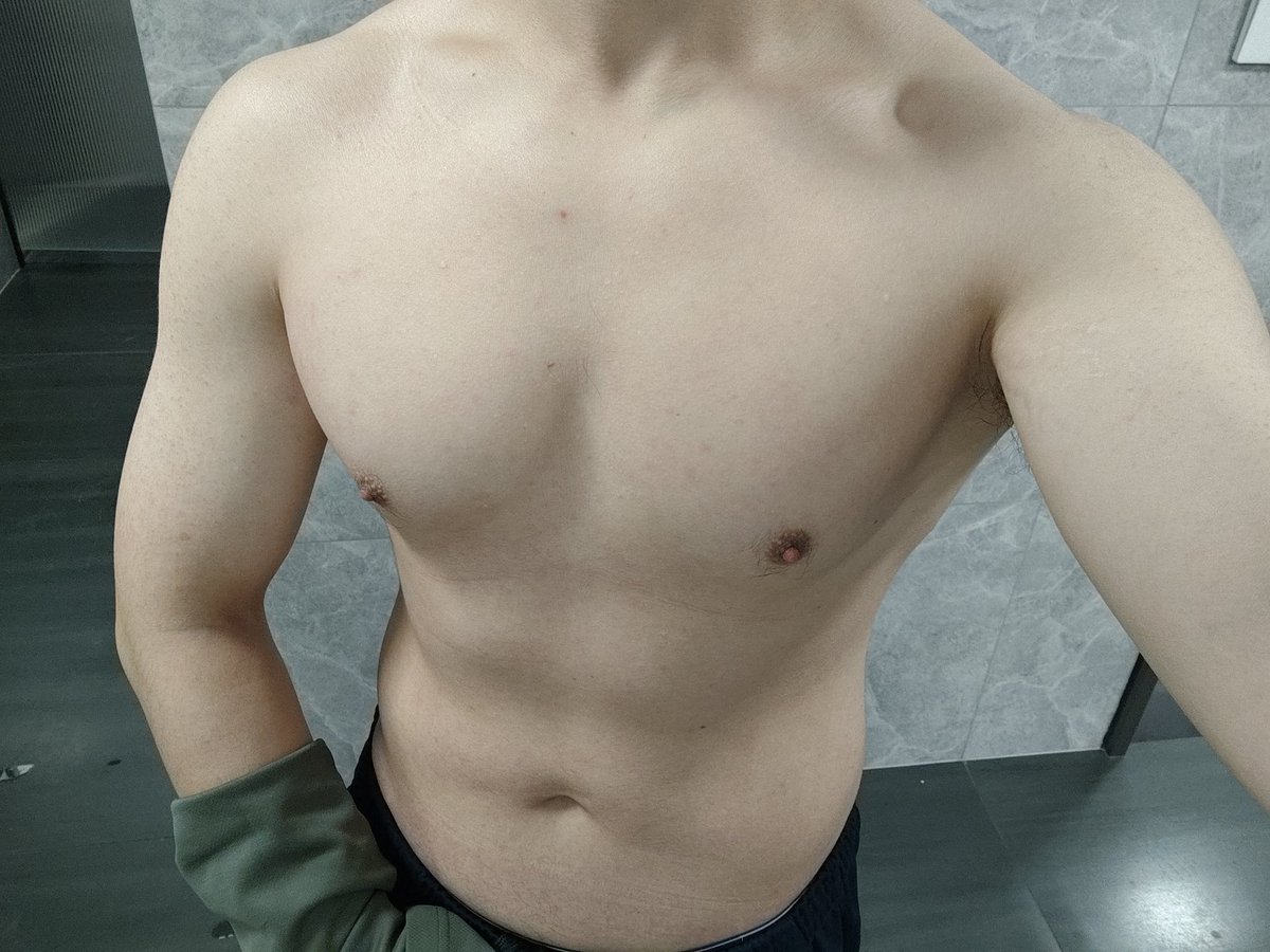 ElucReturnal's tweet photo. 继续努力 https://t.co/ZWiAruElnS