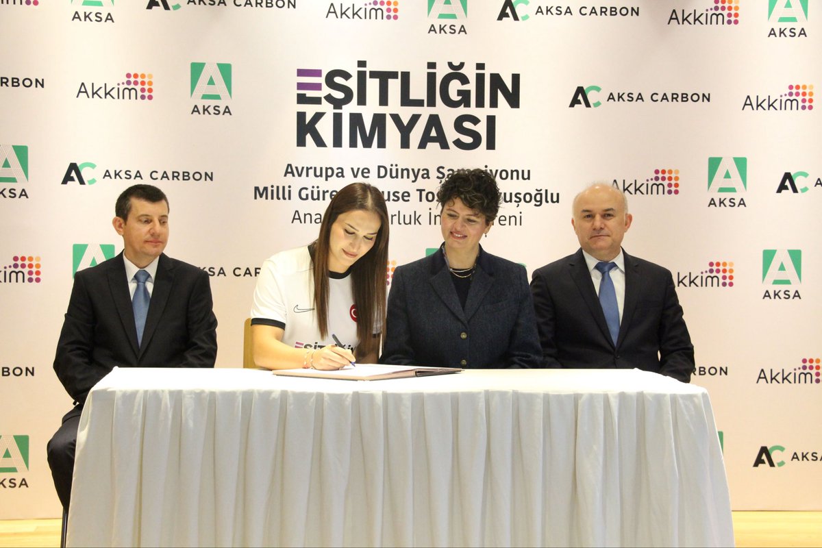 Buse Tosun Çavuşoğlu tweet media