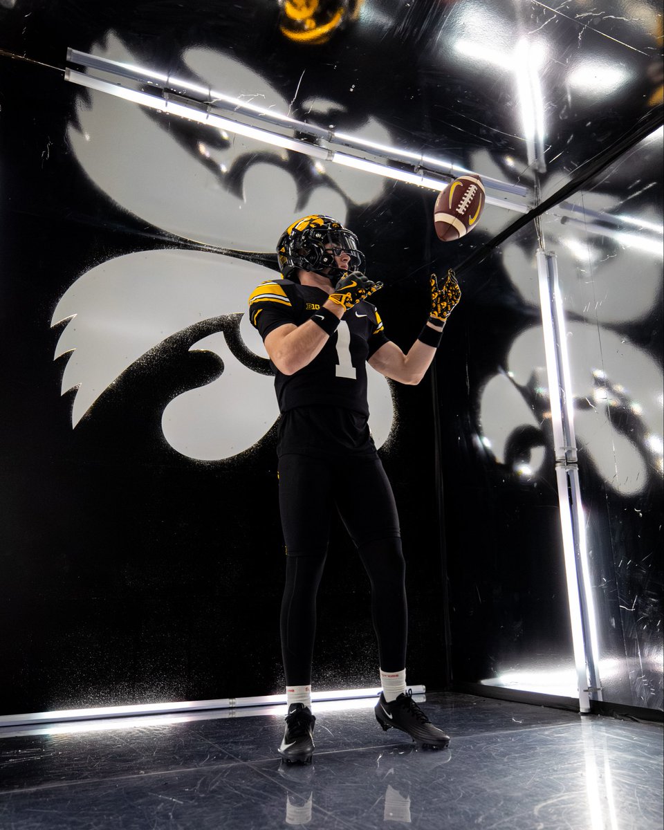 Eli Robbins tweet media