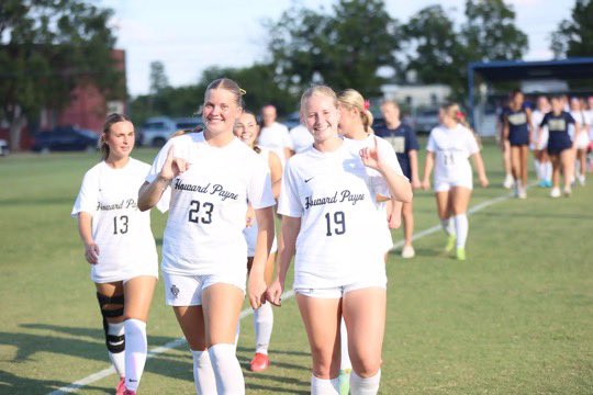 hputxwsoccer's tweet photo. We’re so excited for #GivingTuesday at HPU! The future is bright! Please follow the link and select “Women’s Soccer” as your designation. THANK YOU for your gifts and support, not only today, but through the year! #StingEm🐝⚽️

https://t.co/Tc0RJzPjov https://t.co/zy8Q8Y3EJz