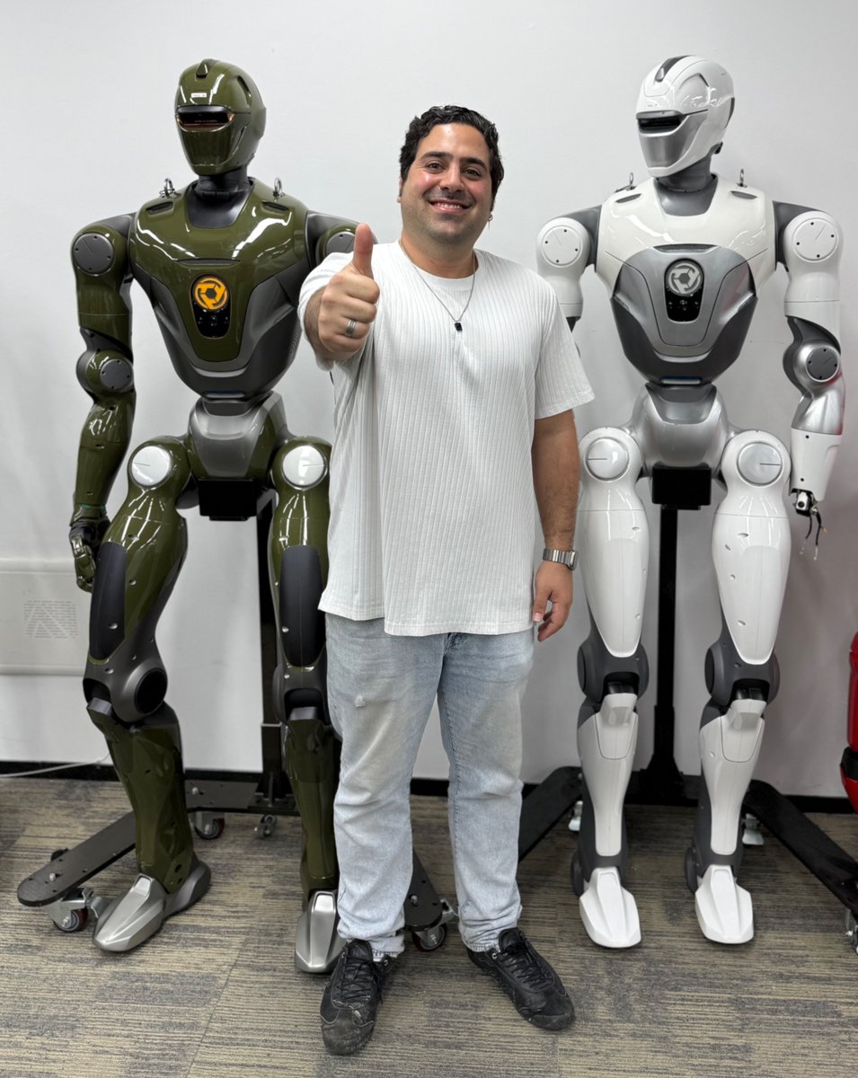 > 173 centímetros
¿Era este tipo, por así decirlo, súper bajo o solo usaron el T-800 REAL como una estrategia ambiciosa