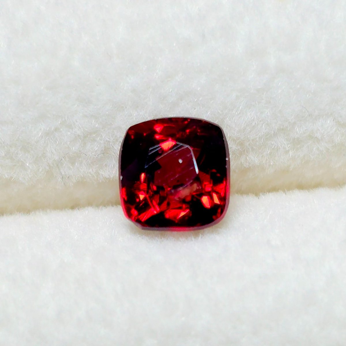 NovaSpinel's tweet image. 연말 이벤트

올 한 해 감사한 마음을 담아 전 제품 30% 할인, 일부 스톤은 최대 40% 할인으로 준비해두었어요

💝RT 추첨으로 1분께 입문 스피넬을 선물로 드려요💝
smartstore.naver.com/novaspinel

천천히 둘러보시고 마음에 드는 아이 편하게 데려가주세요~
따뜻한 연말 보내세요~^^