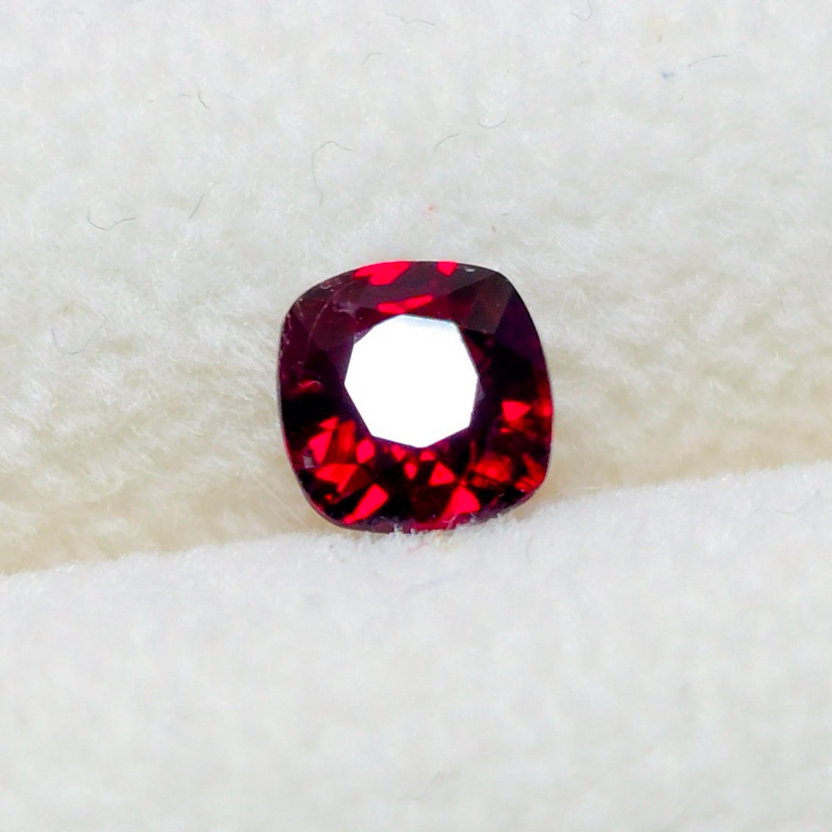 NovaSpinel's tweet image. 연말 이벤트

올 한 해 감사한 마음을 담아 전 제품 30% 할인, 일부 스톤은 최대 40% 할인으로 준비해두었어요

💝RT 추첨으로 1분께 입문 스피넬을 선물로 드려요💝
smartstore.naver.com/novaspinel

천천히 둘러보시고 마음에 드는 아이 편하게 데려가주세요~
따뜻한 연말 보내세요~^^