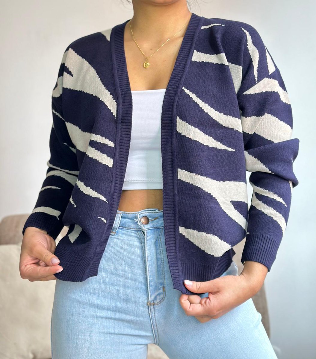 VINAM_STORE's tweet photo. Un lindo regalo de navidad 🎄🎁

Saco Cebra 

Talla Única 

💰70.000 https://t.co/Jbi930zTE2