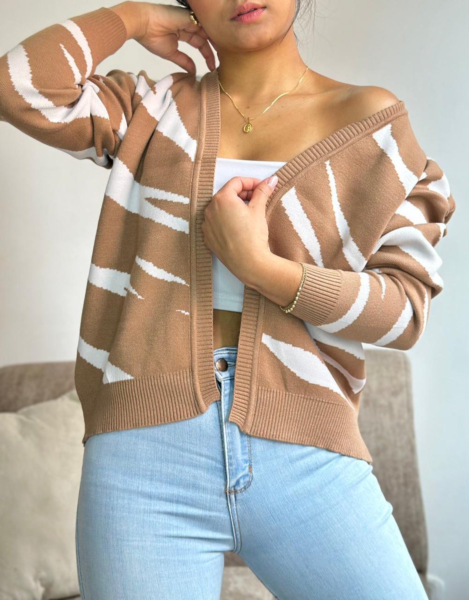 VINAM_STORE's tweet photo. Un lindo regalo de navidad 🎄🎁

Saco Cebra 

Talla Única 

💰70.000 https://t.co/Jbi930zTE2