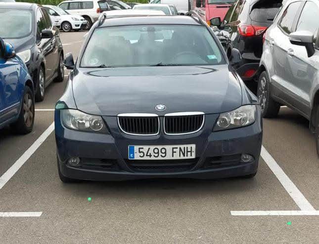 antiradarcatala's tweet image. Cotxe robat a Mataró. Si us plau compartiu i si algú el veu, aviseu al 112.