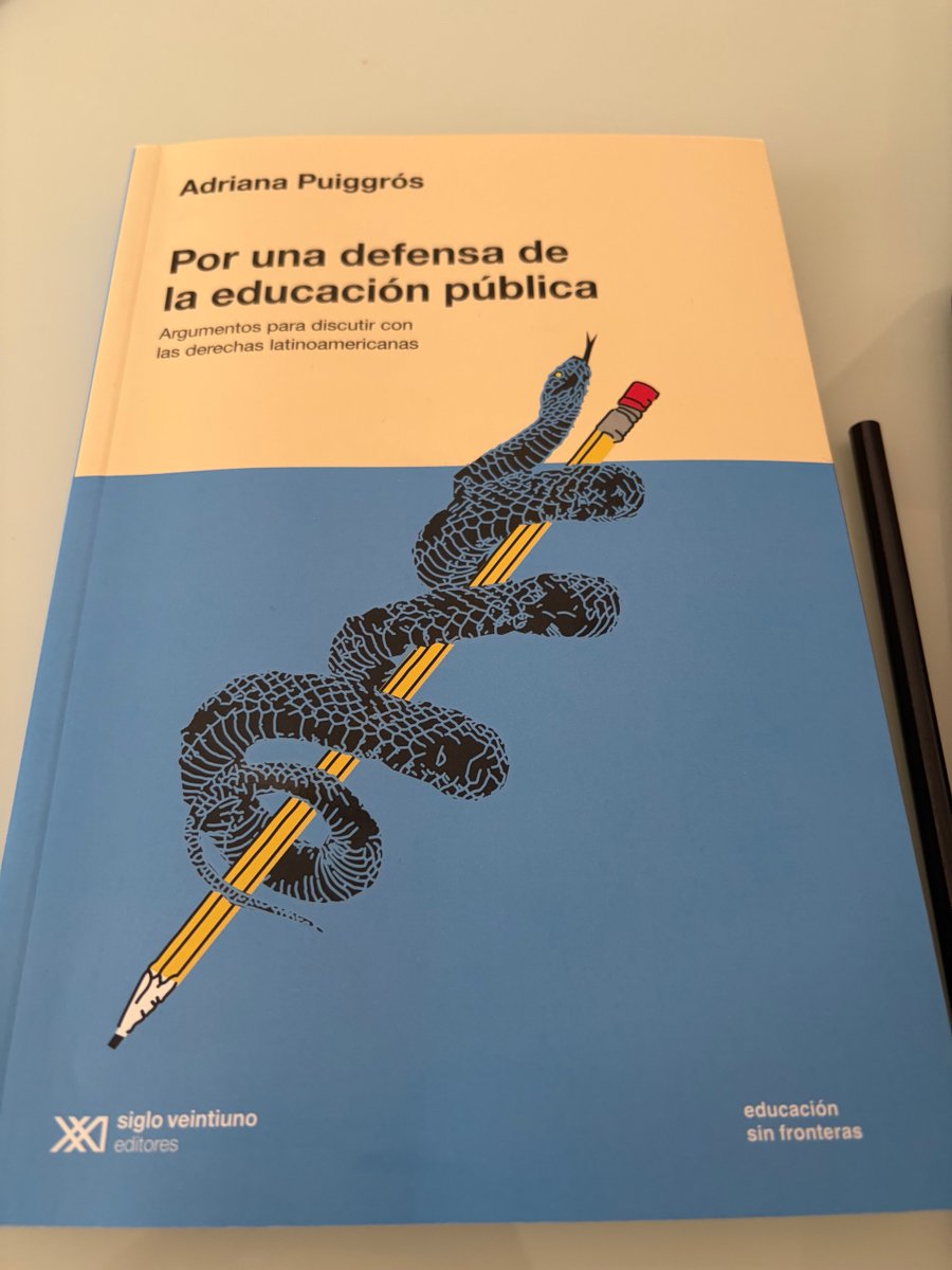 Compré este libro de Adriana Puiggrós. Su prosa es consistente, me gusta porque ha leído bien la escuela europea y la historia de la educación latinoamericana.
