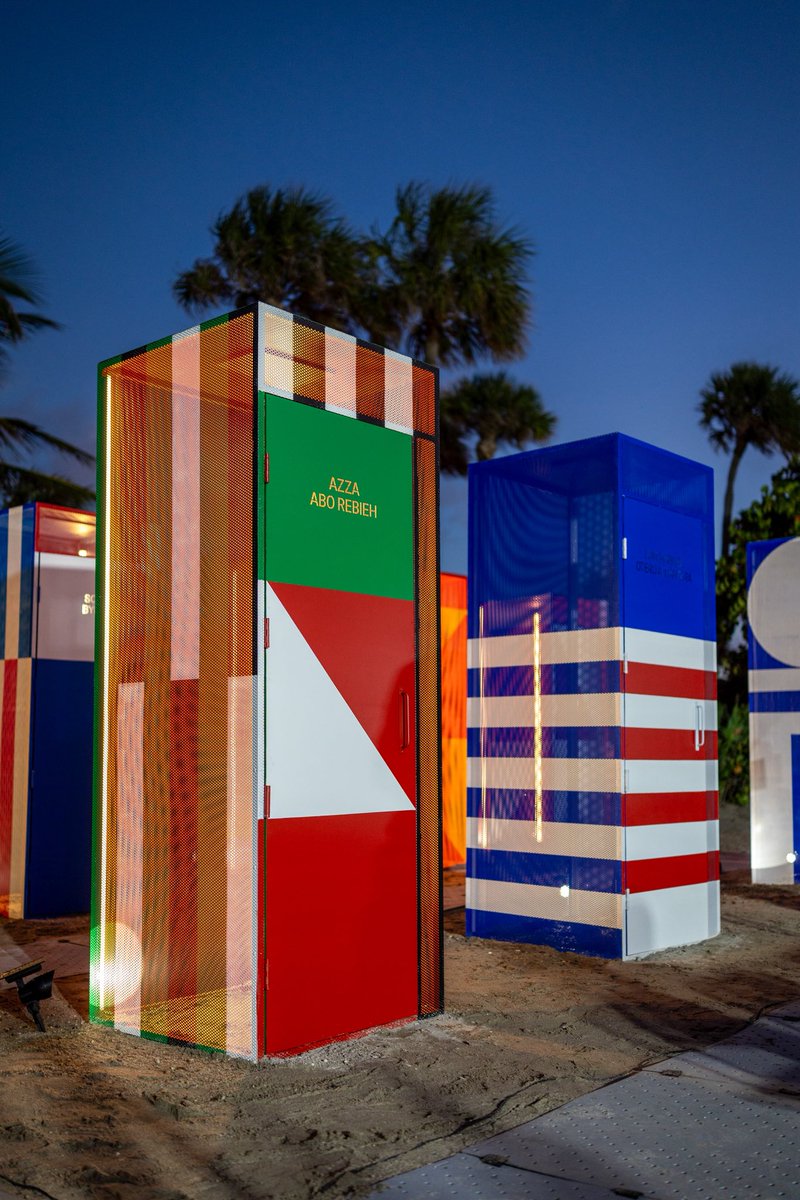 Doors to Freedom 🚪

Presented by the Human Rights Foundation, Cuban Freedom March and the City of Miami Beach, “Doors to Freedom” is a powerful public art installation that showcases drawings, etchings, performance art documentation and sculptures created by artists who have