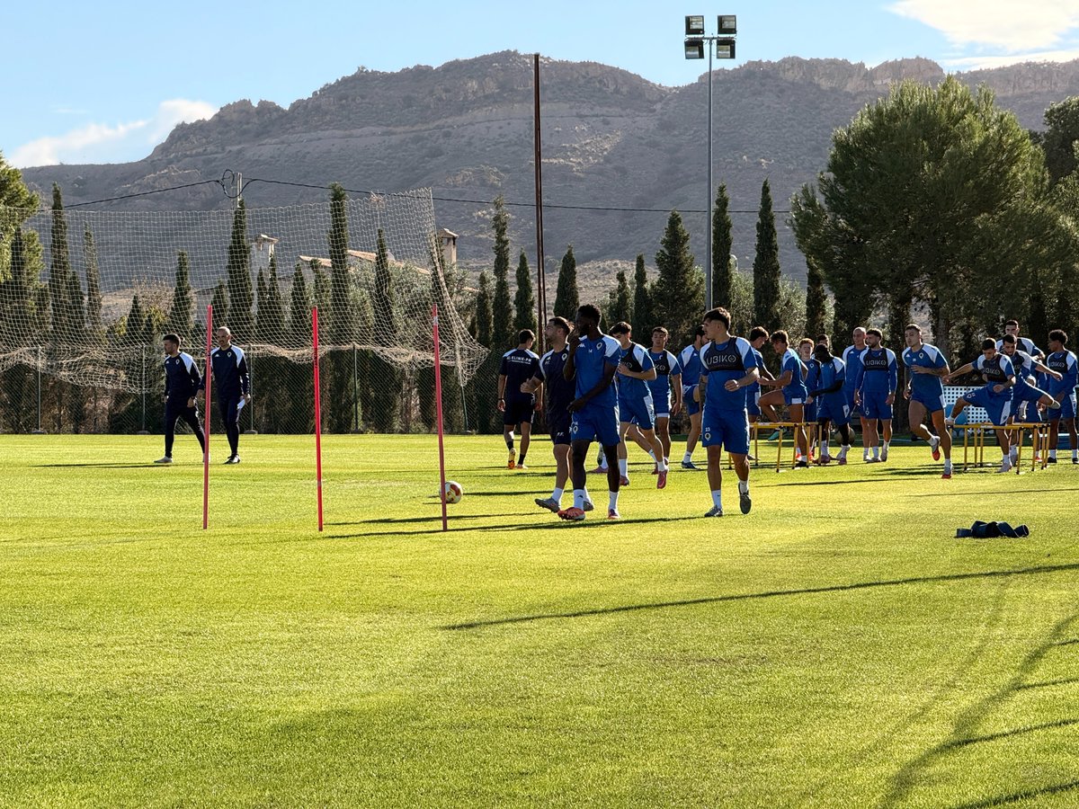 SerDepAlicante's tweet image. 🎙️#Programa @serDepAlicante (02/12/25)
/Vuelta al trabajo del @cfhercules
/¿Cambios en el once vs @Jtorremolinos?
/Palomino: &quot;Beto tenía el conocimiento del 90% de los jugadores&quot;
/Jornada: Uso responsable redes y…
/@eonalicante /@FundLucentum
🔊 cadenaser.com/audio/ser_alic…