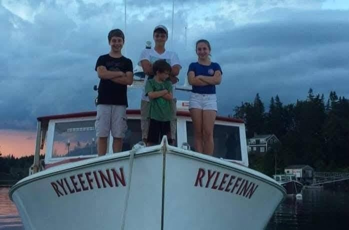 fishstewardship's tweet photo. This Giving Tuesday, stand with NEFSA. Your support protects our fisheries and the communities that depend on them for generations to come. Together, we can continue the fight to preserve our legacy. #FightSalty

https://t.co/uyKTVI013Y https://t.co/rTSHXRsg6s