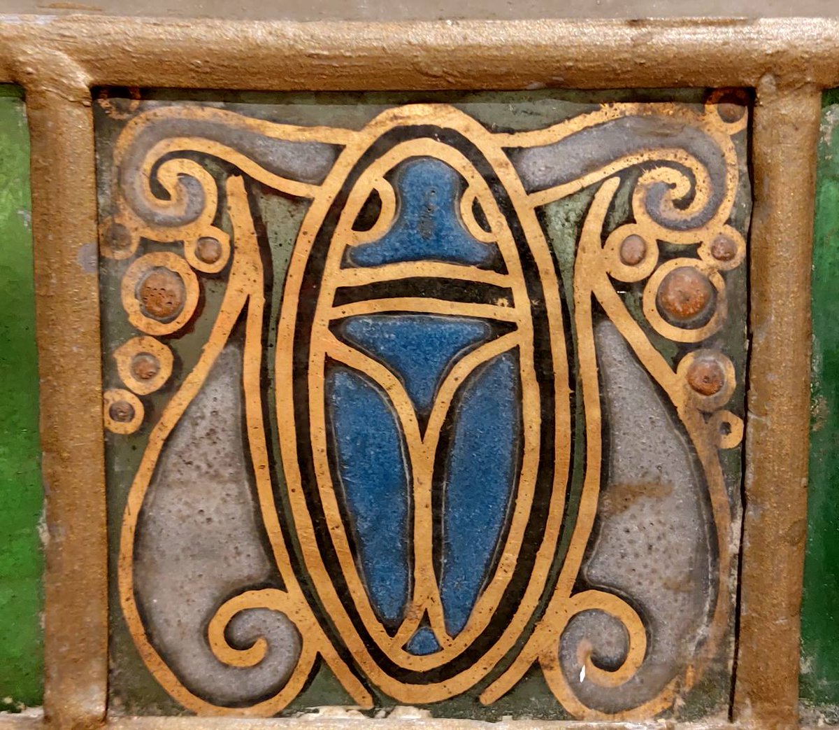 ChiniMuseo's tweet photo. Dietro le vetrate Chiniane c'è lo studio ma soprattutto tanta sperimentazione da parte di Chino Chini, il cugino di Galileo; abile tecnico si cimenta nella creazione di vetri di piccole dimensioni con il contributo del chimico farmacista senese Bernardino Pepi https://t.co/VSk0v4k4ff