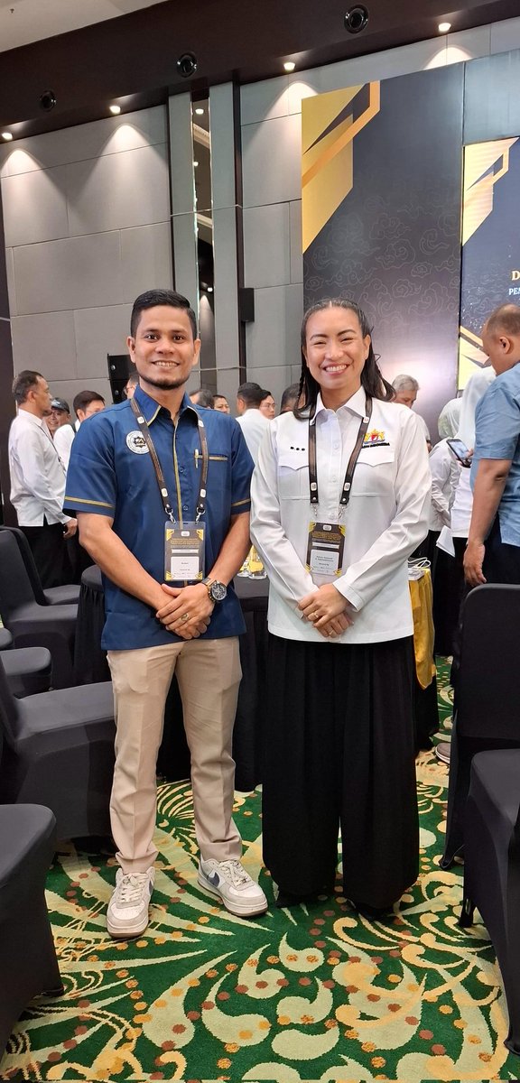 MUDASIR_SE's tweet photo. Saya sebagai Ketua IKA UTU Pulau Jawa mewakili Ketum dan didampingi oleh adinda Mustafa, S.H, menghadiri acara Rapat Koordinasi Nasional Bidang Pembangunan Manusia, Kebudayaan dan Pembangunan Berkelanjutan Kadin Indonesia 2025.

#ikautu #kampus_utu #kadinindonesia https://t.co/nw7hyVToWc