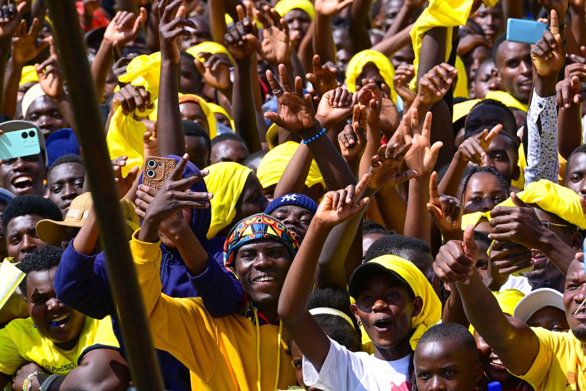 From Bushenyi, I proceeded to Sheema and found the same reassuring story: peace everywhere. During the PDM tours, even at 9pm people were freely walking and enjoying themselves in the trading centres. That is the fruit of peace. We must now add irrigation to this stability, and I