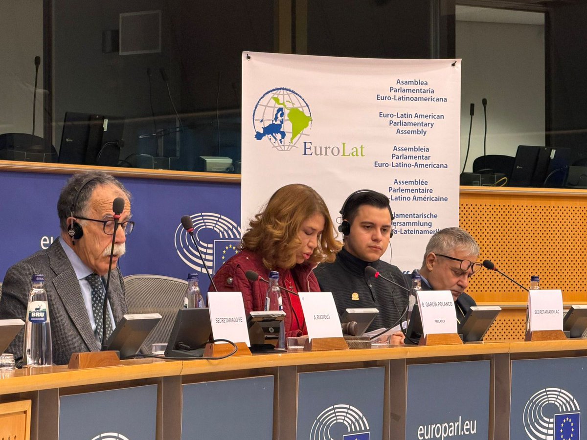 Copresidencia en funciones de la Comisión de Asuntos Políticos, Seguridad y Derechos Humanos de #EUROLAT asumió <a href="/PARLACEN/">PARLACEN</a> a través de HD Silvia García Polanco; uno de los órganos más estratégicos del diálogo birregional