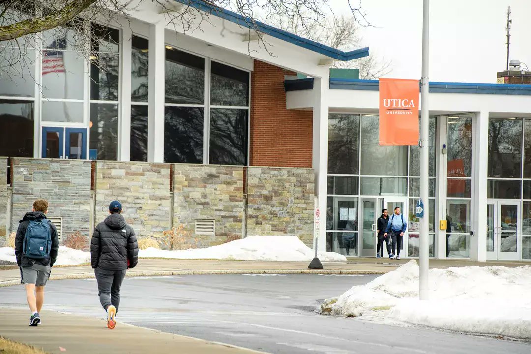 💡 Thinking about Utica?
Make moves. Submit your app.
👇 Apply here: utica.edu/apply-now
#UticaU #ApplyNow #NextSteps #FuturePioneer