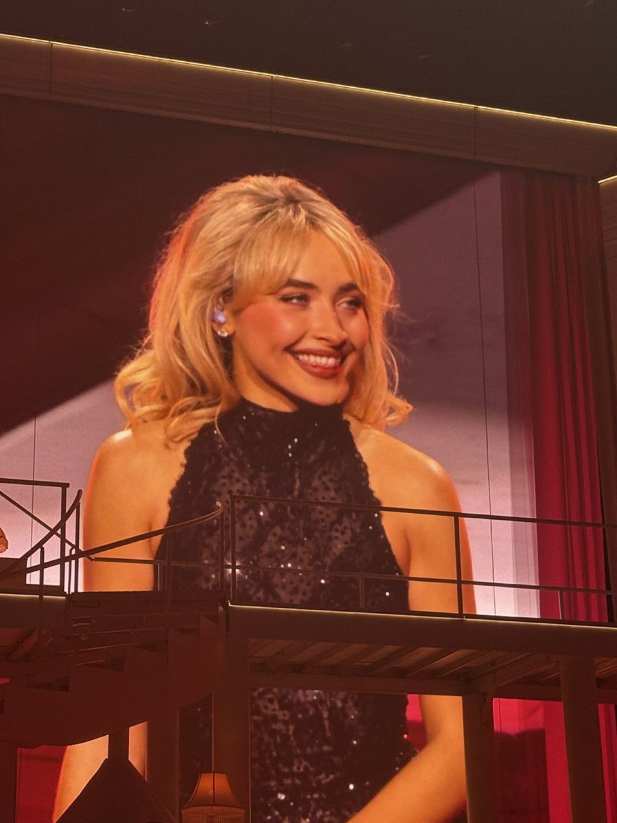 sabscharm's tweet image. the face of a woman who knows how to use her platform to make a change💋