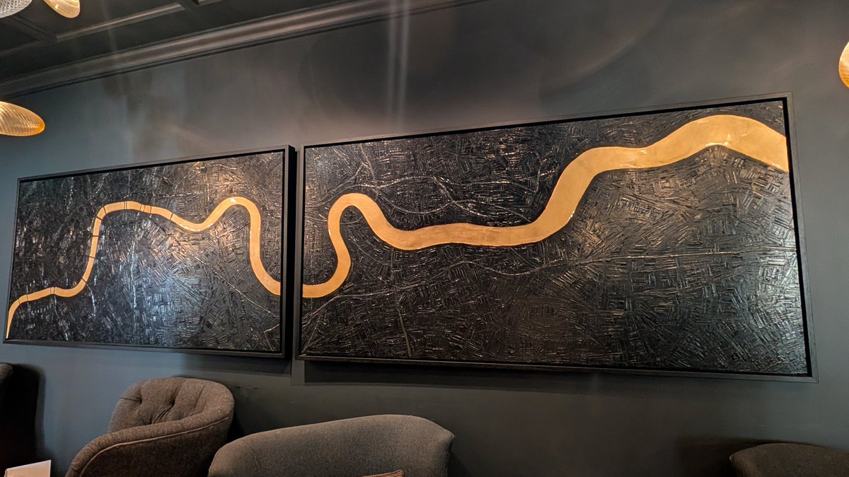 kennethfield's tweet photo. Hotel map art. You know which city! #mapsinthewild https://t.co/IsSskB3APB
