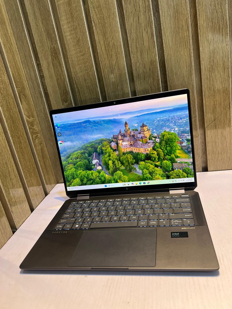 prodigitalcom's tweet photo. Get Elegance+Performance in the Hp Spectre 14 2in1 X360
Status: Uk used (Mint condition)
14’’ QHD 4k Oled Display 
Intel Core ultra 7 155h / 14th Gen 
1tb SSD 
32gb Ram 
Intel Arc Graphics
@ 1,700,000
☎️08187740000 or 08064766731

#laptopdeals #techtwitter #gadgetalert #remote https://t.co/BU9HciJnTU