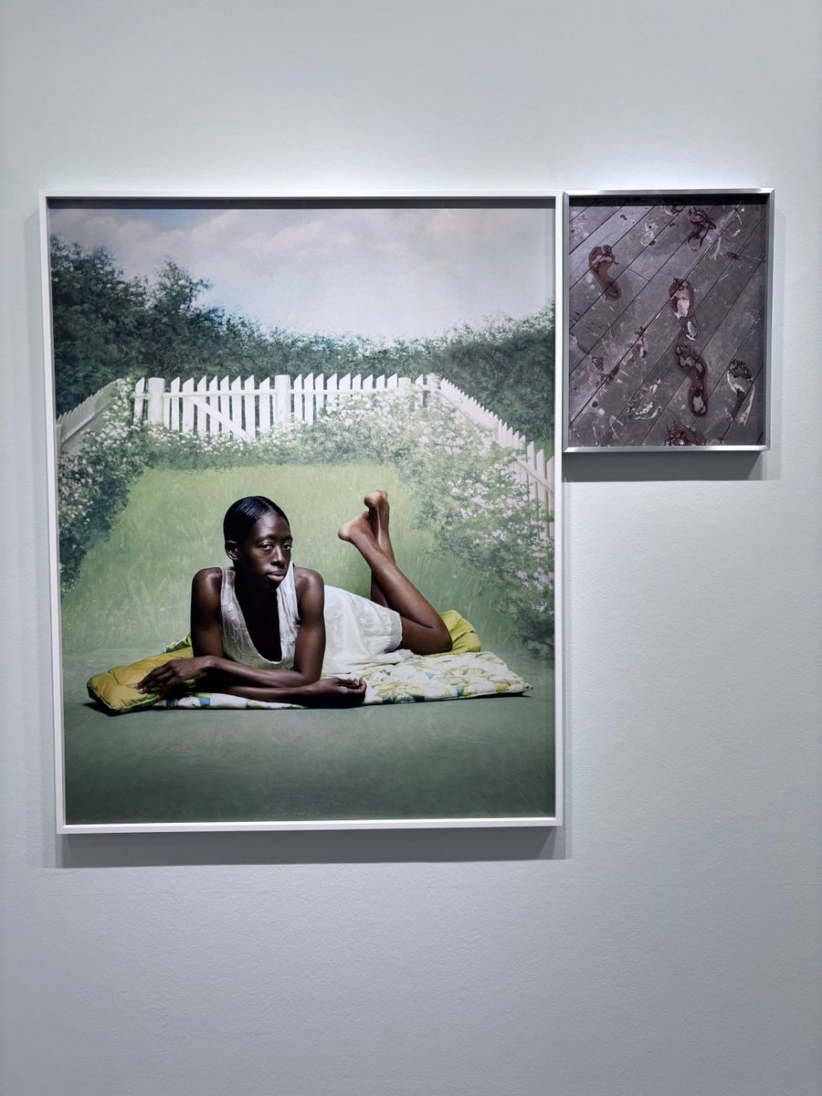 CelineEyes's tweet photo. Tyler Mitchell – Wish This Was Real
📍 MEP – Maison Européenne de la Photographie, Paris
📅 Exposition en cours jusqu’au 25 janvier 2026
#celinepivoine #mep #tylermitchell #expositionphoto #parisexposition #photographiecontemporaine #artcontemporain #inspirationphoto https://t.co/qe98E68NMO