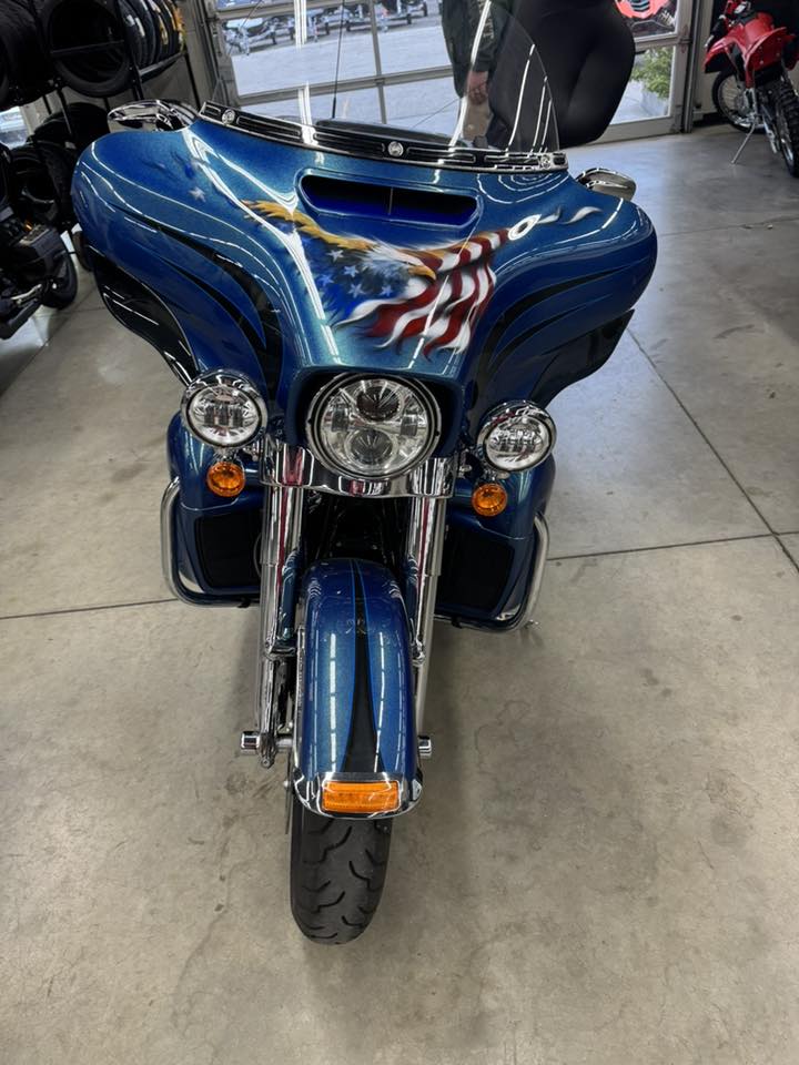 AmericanLegion's tweet image. In honor of the nation’s semiquincentennial, we're calling on #LegionRiders to share Images &amp;amp; descriptions of patriotic-themed bikes &amp;amp; trikes on the Legiontown USA web platform, under the category #USA250. 
Details: legion.org/information-ce…. @America250 #America250