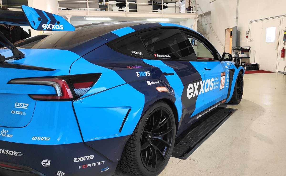 Ectech_ch's tweet image. Heute bei ectech.ch
************************
Ein &quot;alter Bekannter&quot; aus der Schmiede &quot; RACING&quot; im Haus 😇👌

#ectech.ch #tesla #model3 #modely #models #plaid #modelx #gewindefahrwerk #fahrwerk #reifenservice #elektroauto #service #wartung…