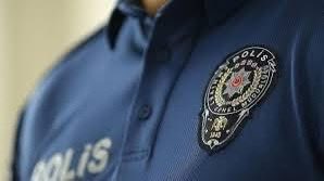 Polisimizin yanındayız polis huzur güven verir emniyetin bel kemigidir polis olmasa sokaklar kötü olur rabbim askerimizi polisimizi korusun çileye talip olanların mesleğidir polislik şanla şerefle emekle görev yapan polisimizi korusun 

 #EmniyetGörmezdenGelinemez