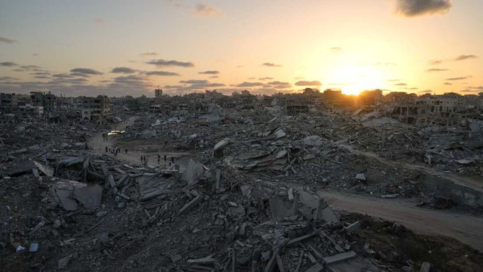 LionsOfZion_ORG's tweet image. If Israel hadn’t evacuated the buildings it targeted and kept sending humanitarian aid to its enemy during a real war, the death toll in Gaza would have passed a million. This isn’t genocide but courage. Not war criminals but guardians of humanity, the most moral army on earth.