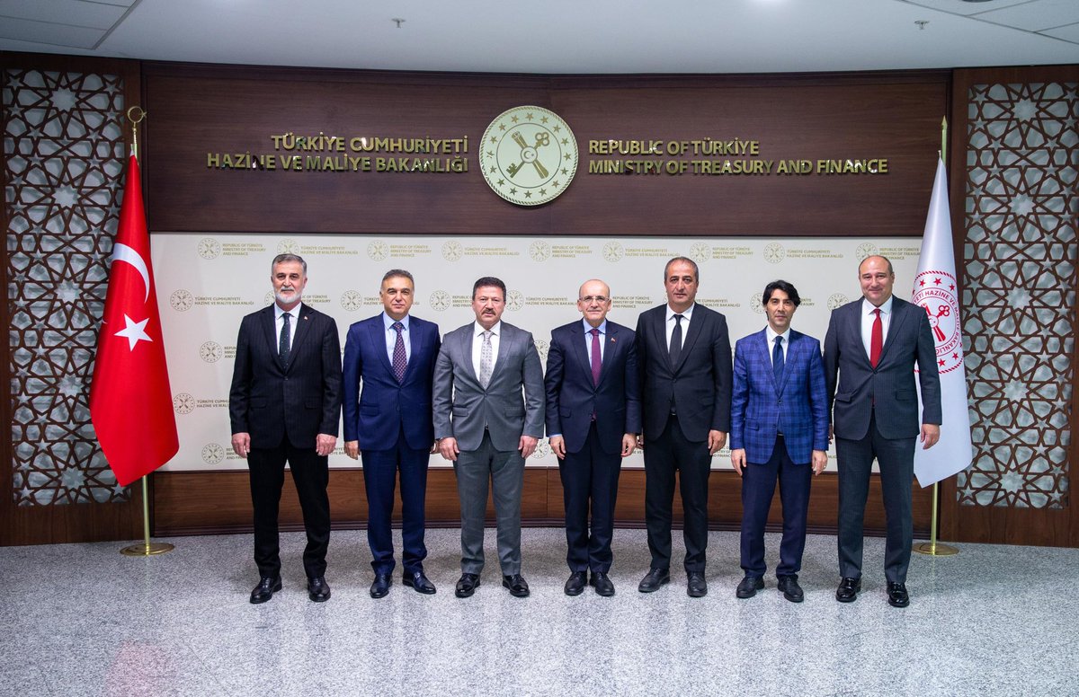 MehmetYiginer's tweet image. Hazine ve Maliye Bakanımız Sayın Mehmet Şimşek, Bakan Yardımcılarımız Dr. İsmail İlhan Hatipoğlu, Sayın Zekeriya Kaya, Gelir İdaresi Başkanımız Sayın Bekir Bayrakdar ve Başkan Yardımcımız Sayın Mehmet Arabacı’yı; TŞOF Yönetim Kurulu Üyemiz, TÖHOB Başkanımız Ercan Soydaş, Ankara…