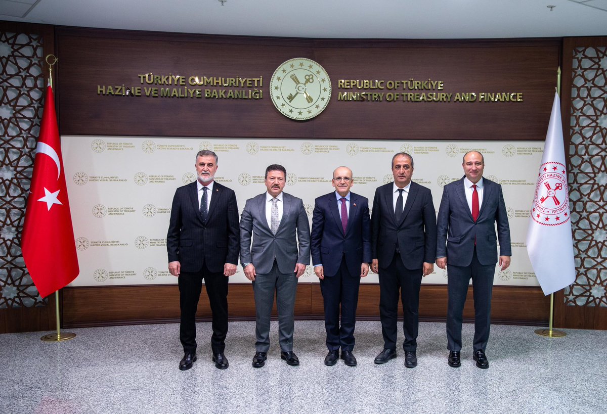 MehmetYiginer's tweet image. Hazine ve Maliye Bakanımız Sayın Mehmet Şimşek, Bakan Yardımcılarımız Dr. İsmail İlhan Hatipoğlu, Sayın Zekeriya Kaya, Gelir İdaresi Başkanımız Sayın Bekir Bayrakdar ve Başkan Yardımcımız Sayın Mehmet Arabacı’yı; TŞOF Yönetim Kurulu Üyemiz, TÖHOB Başkanımız Ercan Soydaş, Ankara…
