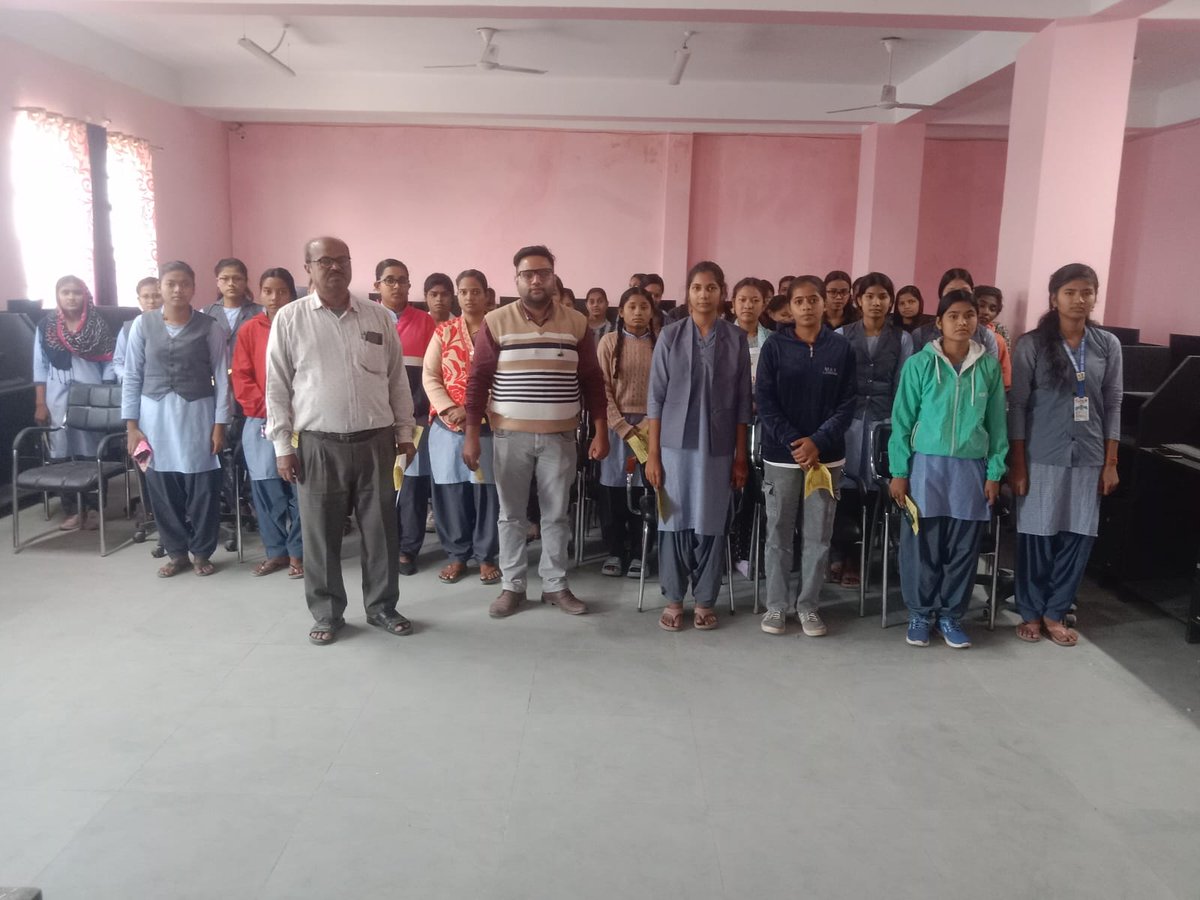 scellgecwc's tweet image. Igniting ideas. Inspiring innovation. Encouraging entrepreneurship. 💡✨
A powerful Startup Orientation Program conducted at Govt. Women’s ITI, Bettiah, shaping future innovators &amp;amp; women entrepreneurs! 🌟
Let’s build, create &amp;amp; lead together! 🚀

#StartupJourney #WomenEntrepreneur