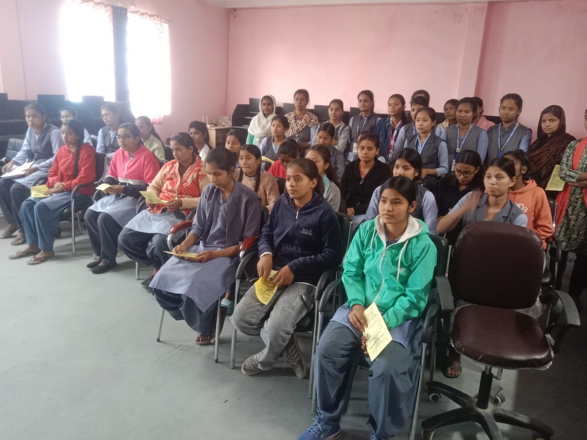 scellgecwc's tweet image. Igniting ideas. Inspiring innovation. Encouraging entrepreneurship. 💡✨
A powerful Startup Orientation Program conducted at Govt. Women’s ITI, Bettiah, shaping future innovators &amp;amp; women entrepreneurs! 🌟
Let’s build, create &amp;amp; lead together! 🚀

#StartupJourney #WomenEntrepreneur