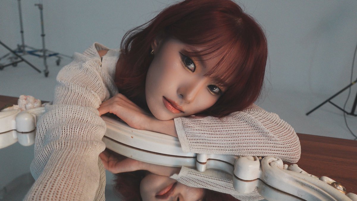 2025/12/6 SAT - 22:00(KST)
Upcoming reply spree 🐱
Come chat with LUNEDI🗣️

#LUNEDI #FACEMYSELF
