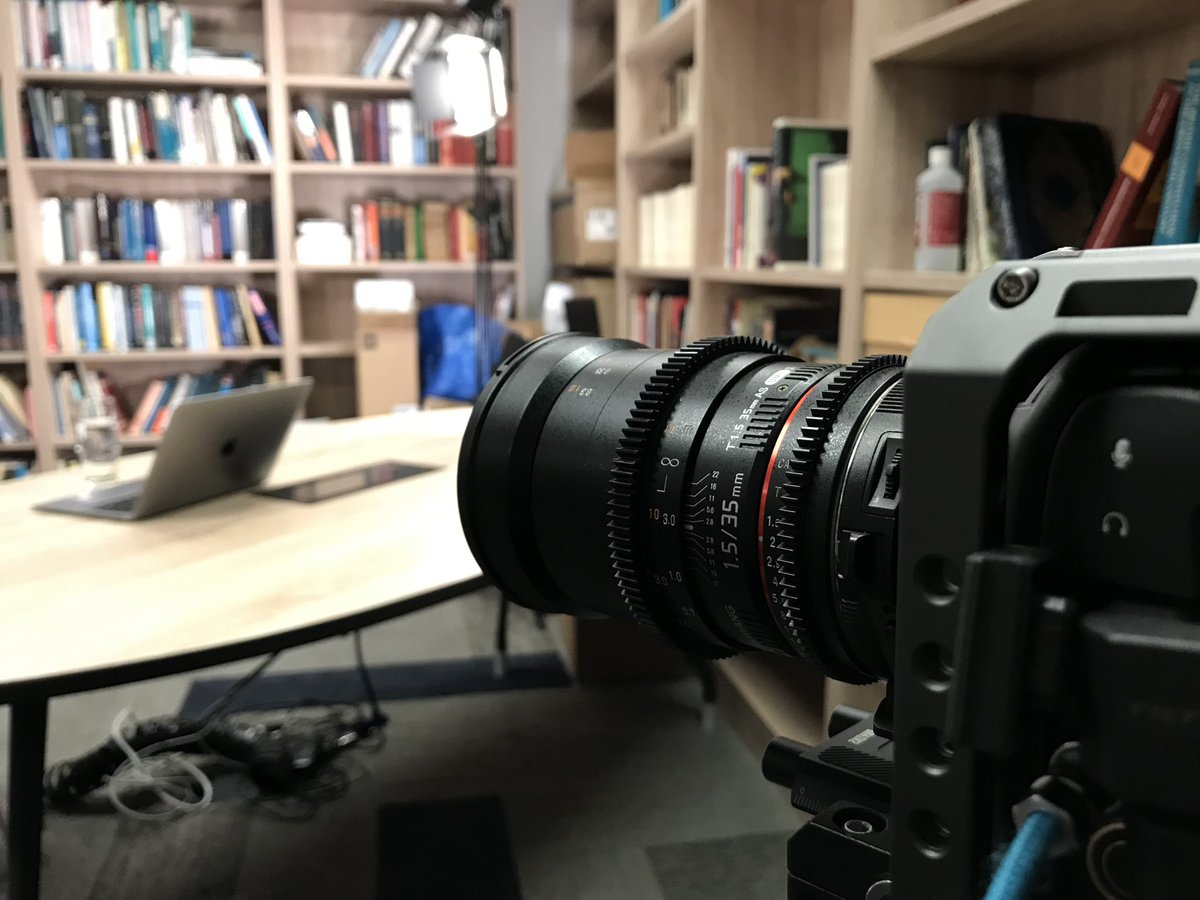 🎥😊✨#interview #videographer #londonvideographer #freelancevideographer #video #camera #rawvideography #steadycam #gimbal #multicamera #provideo #event #conference #business #promo #margin #money #novosad
