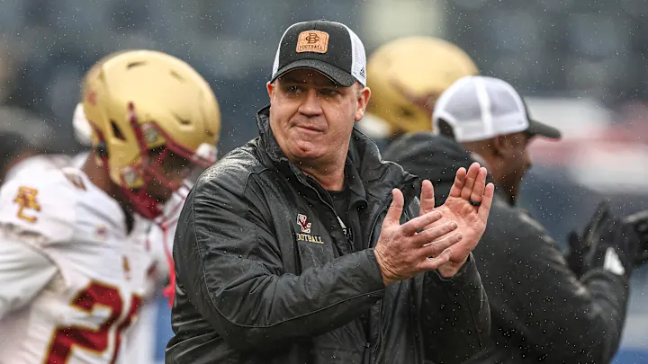 Boston College AD Blake James has announced Bill O'Brien will return to Chestnut Hill in 2026. 

School is maxing out rev share. 

on3.com/sites/eagle-ac…
