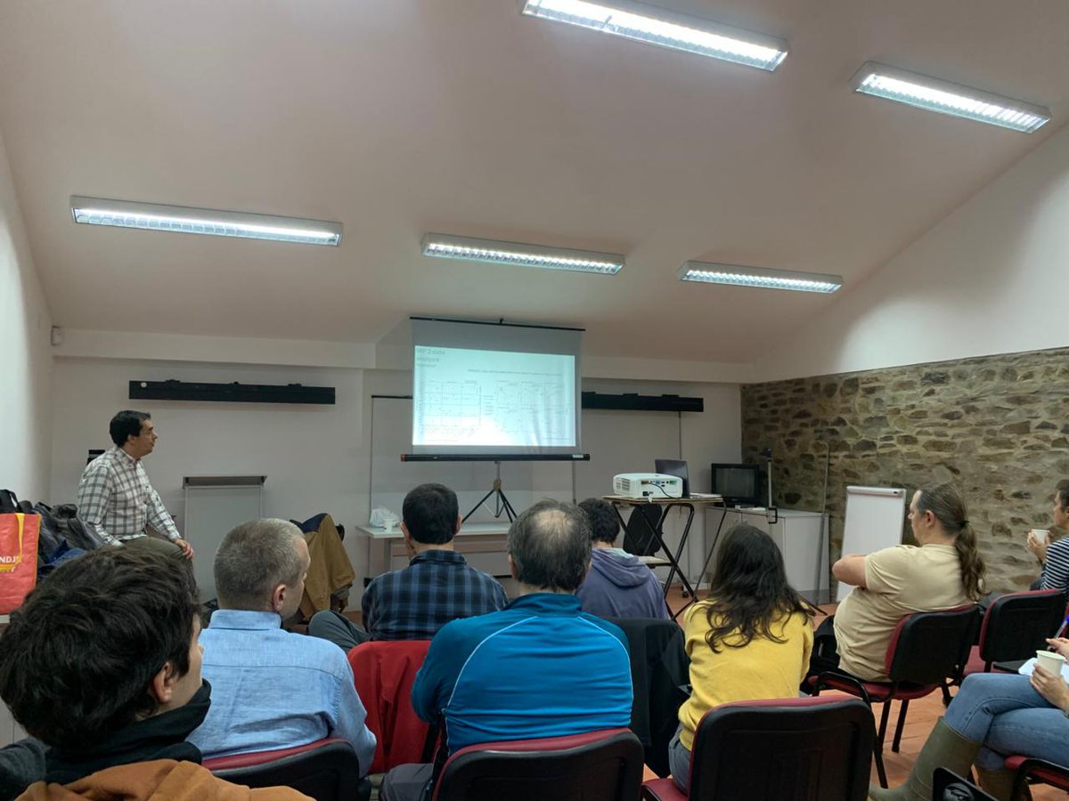 EhuStream tweet media