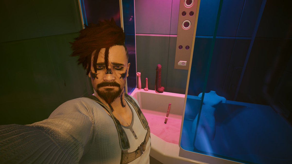 BirdDexter's tweet photo. @CyberpunkGame Long live Kojima-sama🫡
(And beware of Fingers’ bathroom) https://t.co/Dga4WJ34c2