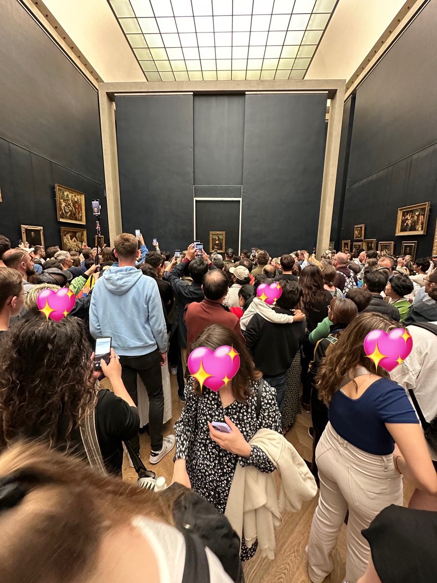 하 진짜 웃기다
루브르 박물관 모나리자 줄