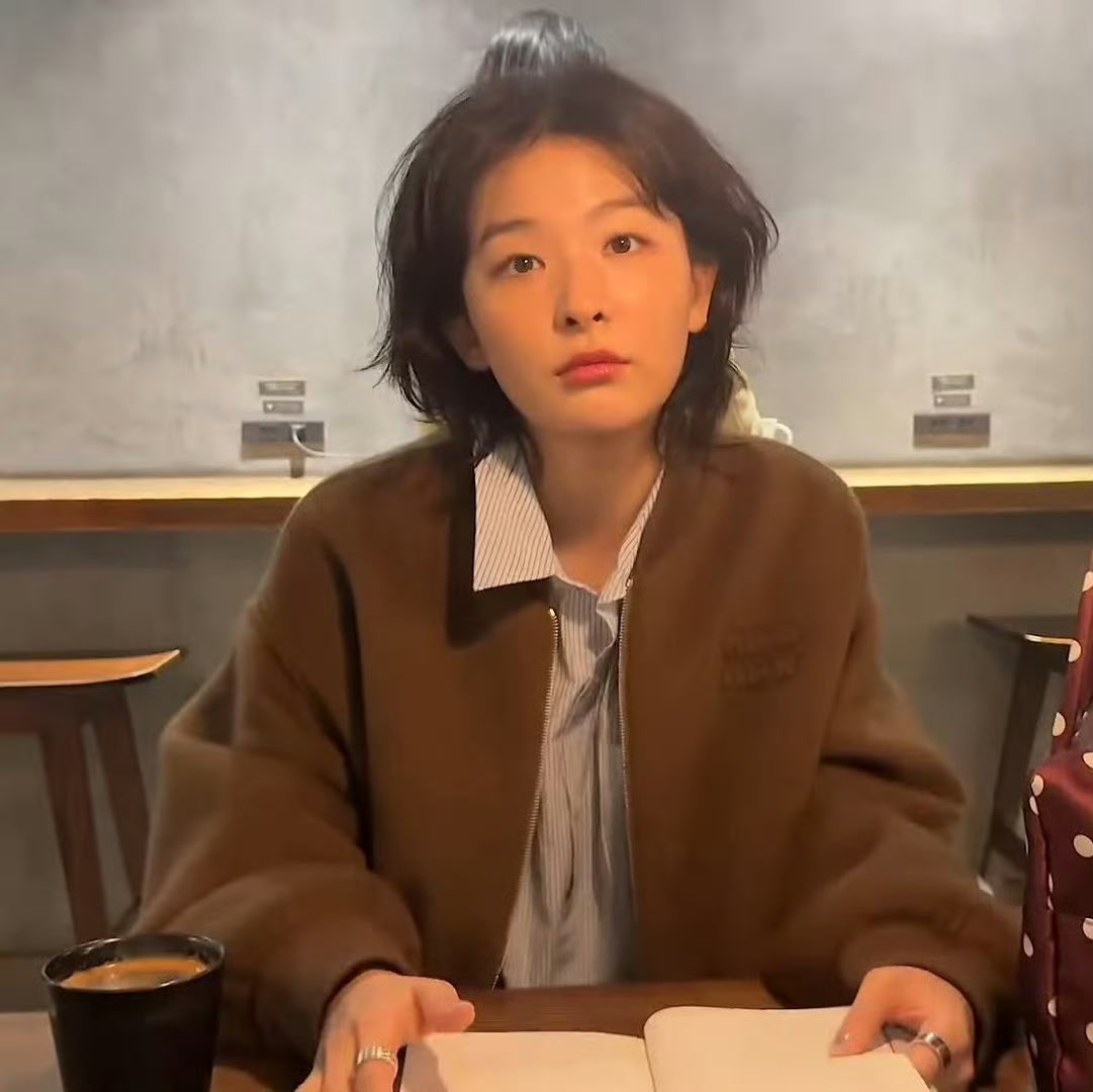 xiongseulgi's tweet image. SHORT HAIR                                    LONG HAIR