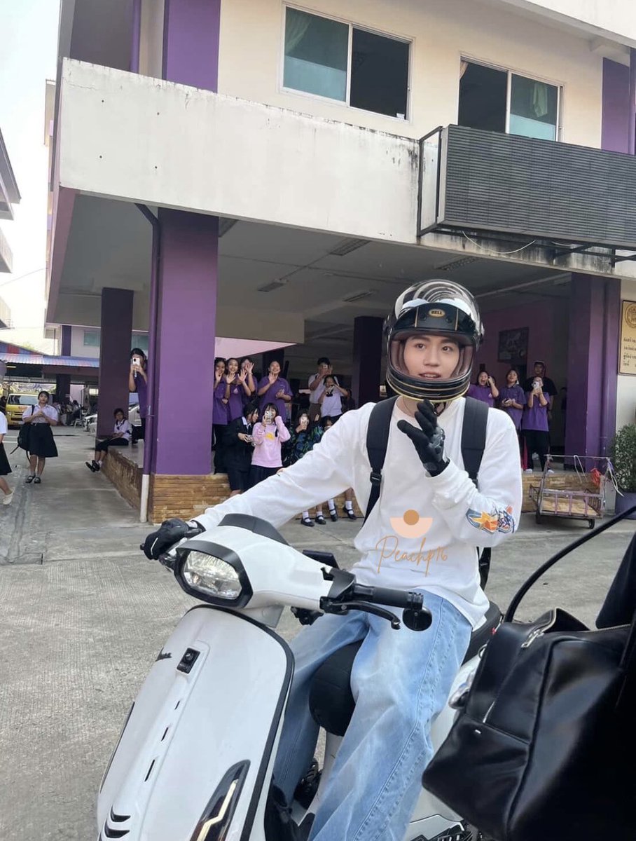 ภภรู้ยังว่าใส่ถุงมือขับเวสป้าได้นะคะ 
แอลม่อนทำให้ดูแล้ว ยังจองใว้อยู่ค้าบยังไม่ได้ไปเอา😆

#Almondbabybigboy