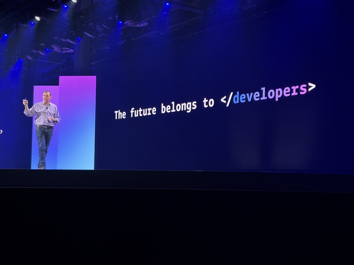 Lockhead's tweet image. A world with millions of agents … #AWSreInvent #AIAgents #CloudTech #AWS