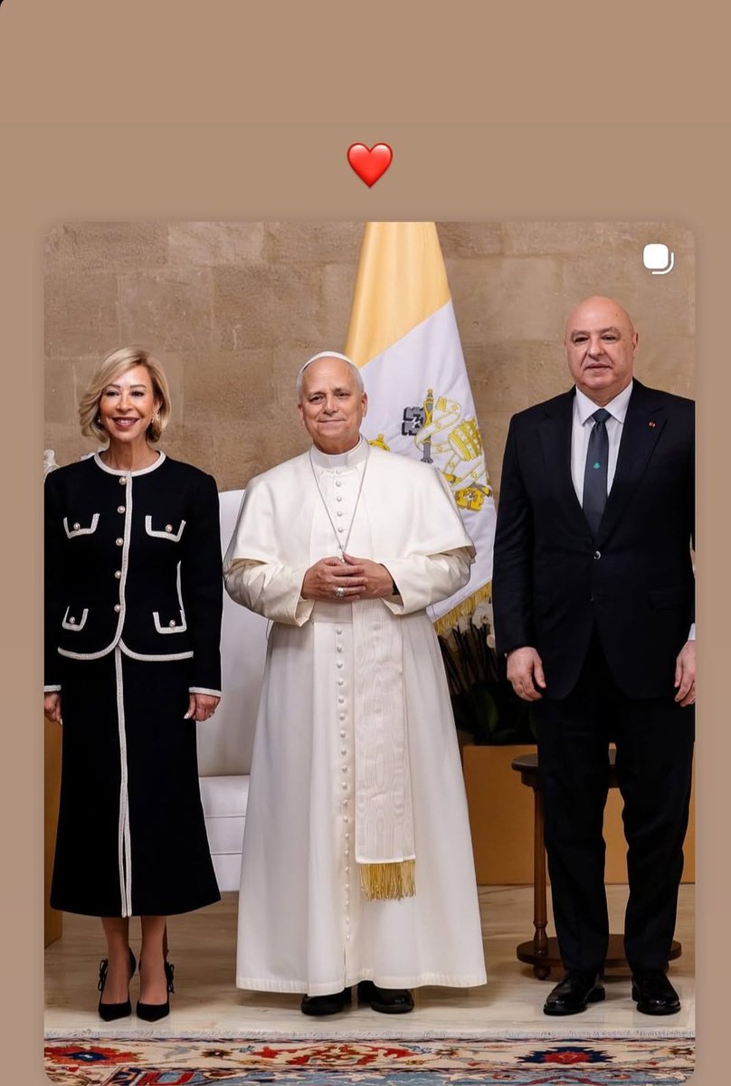 Lebanese010's tweet photo. إلى الجيش اللبناني قيادةً وأفراد.
إلى فخامة رئيس الجمهورية والسيدة الأولى.
شكراً من القلب لإنجاح هذه الزيارة التاريخية.
دمتم ودام لبنان بخير 🇱🇧🕊🇱🇧. https://t.co/a7hLq3OWQC