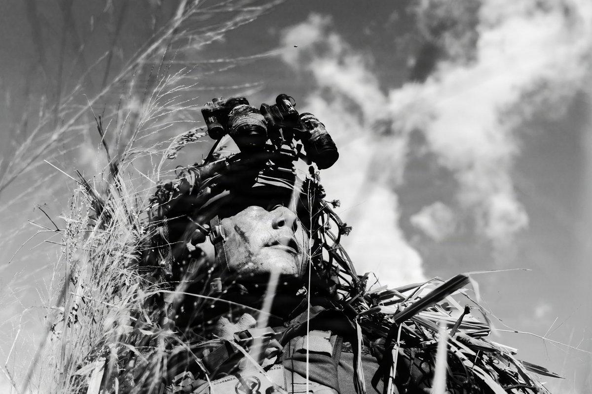22nd_MEU's tweet image. 📍Camp Santiago, Puerto Rico

#marines with #22ndMEUSOC, conduct a recon and surveillance exercise. U.S. military forces are deployed to the Caribbean in support of the @Southcom mission, @DeptofWar-directed operations, and @POTUS priorities to protect the homeland.

@USMC 📸