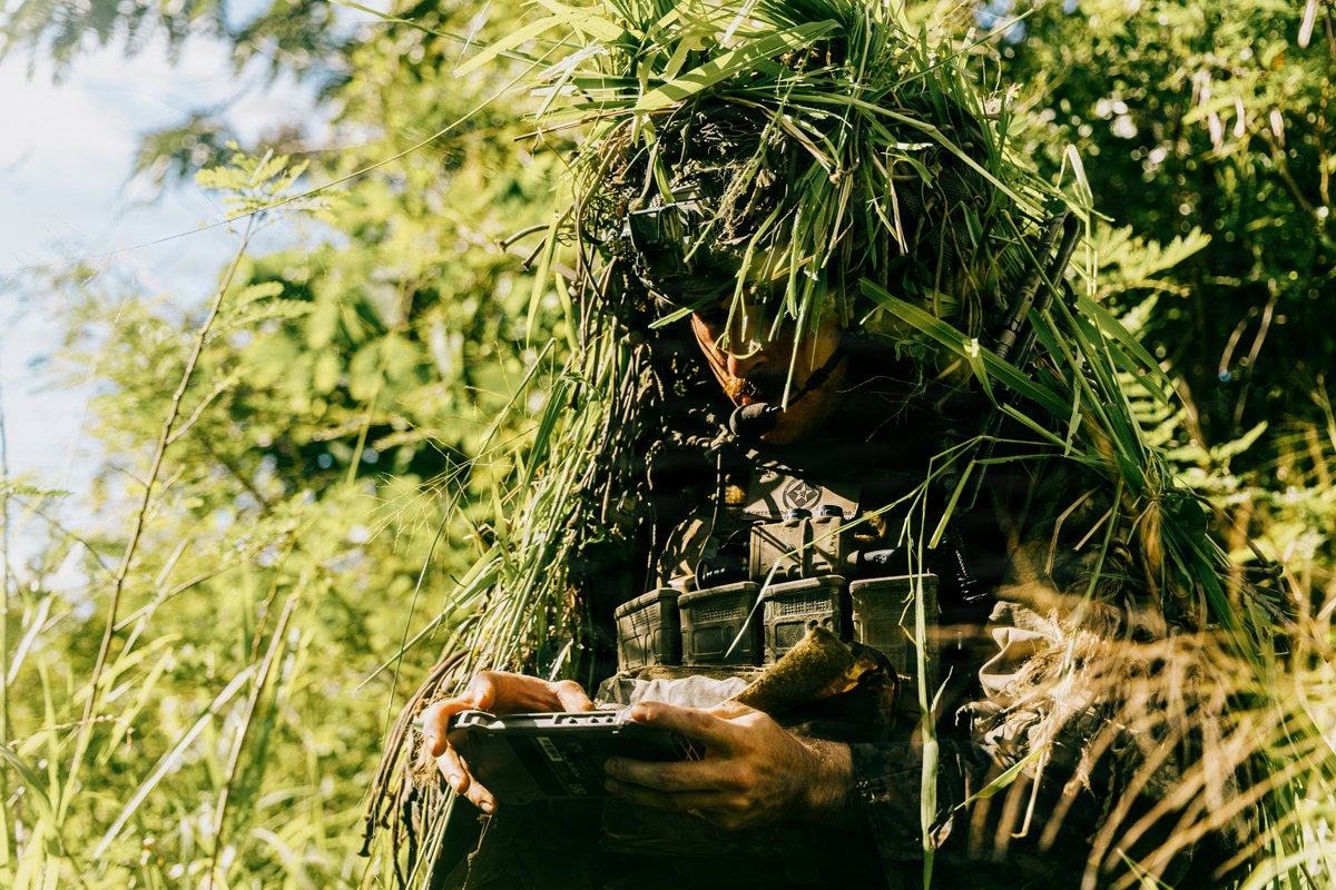 22nd_MEU's tweet image. 📍Camp Santiago, Puerto Rico

#marines with #22ndMEUSOC, conduct a recon and surveillance exercise. U.S. military forces are deployed to the Caribbean in support of the @Southcom mission, @DeptofWar-directed operations, and @POTUS priorities to protect the homeland.

@USMC 📸