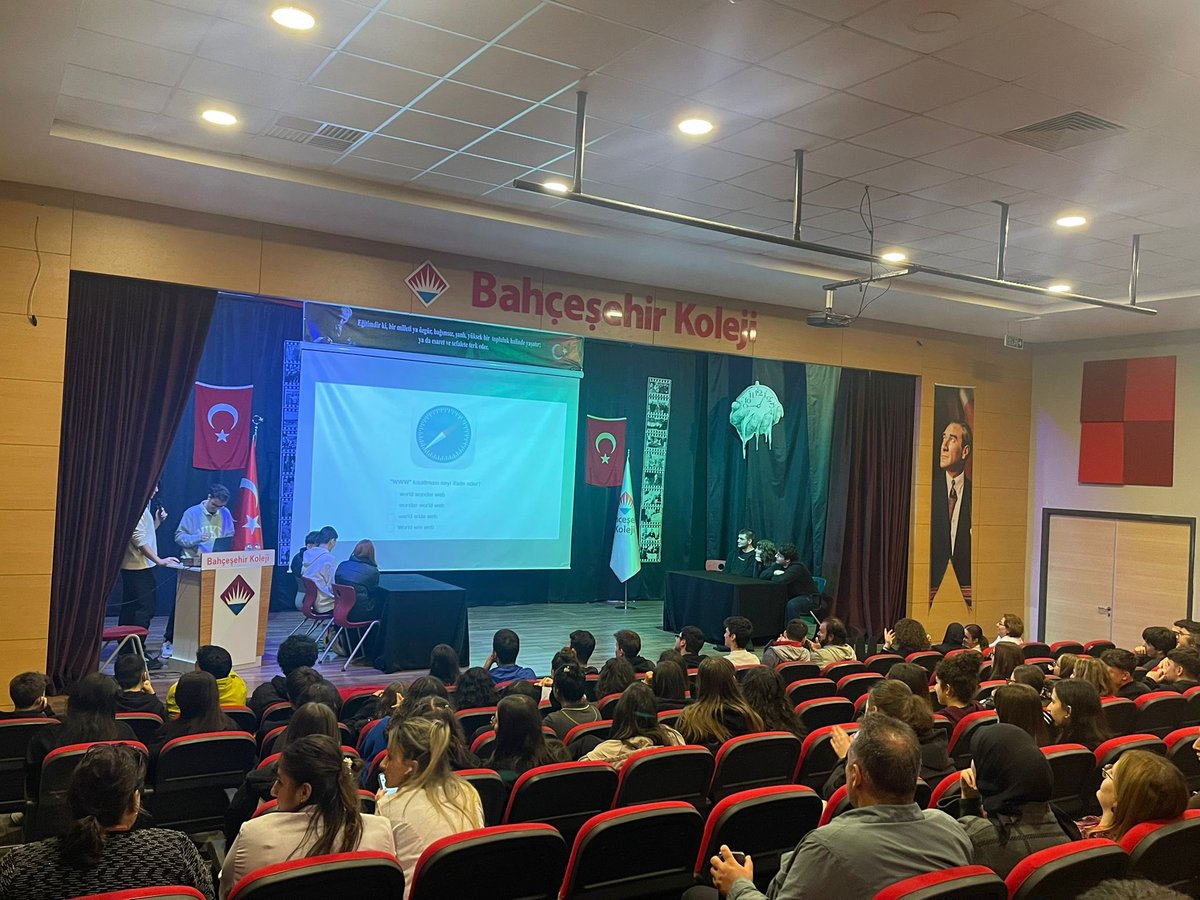 Liselerarası Bilgi Yarışması Heyecanı Sürüyor!

İlk çeyrek nefes kesti, sıra pazartesi başlayacak ikinci çeyrekte! 🔥🎓
Takımlar yeniden sahnede, rekabet kaldığı yerden devam ediyor.
Favoriler değişir mi? Bekleyelim! 📚🏆

#BahçeşehirKoleji