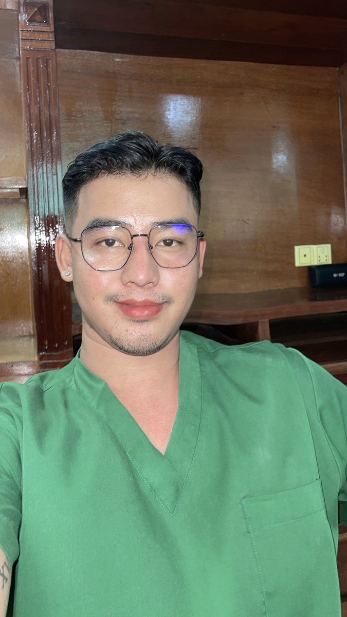 Truy Ratana(ពេទ្យកែសម្ផស្ស) tweet media