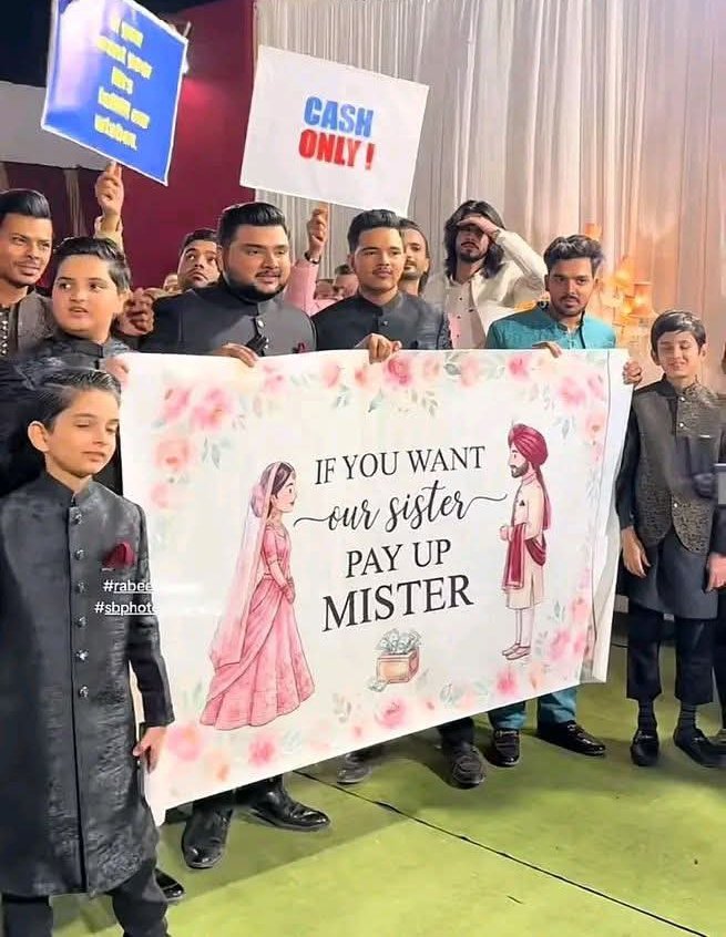 Bluesap26's tweet image. If baji pesh krna had a face