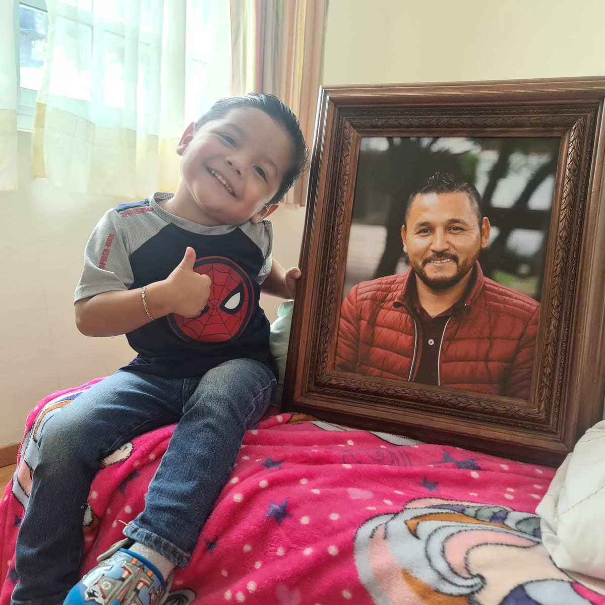 Fridaguerrera's tweet photo. Porque mientras tenga vida. Seguiremos buscando #Justicia para nuestro amigo @mijisoficial. Nos vemos a las 12 en @FGRMexico (FEADLE), en nombre de Miriam y sus bebés. Una vez a solicitar atraigan su carpeta. @ErnestinaGodoy_ Nos ayudan @jet1403 @MrDoctorOficial @julioastillero https://t.co/baYX7nx0xa