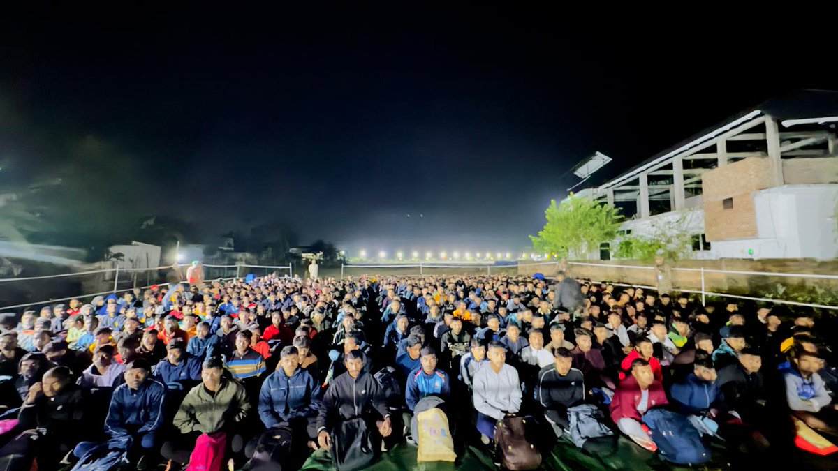 easterncomd's tweet photo. Under the aegis of #EasternCommand, #TerritorialArmy, #GarhwalTerriers (121 Terriers) concluded a 17 - day Recruitment Rally on 01 Dec 2025  at #Solmara Military Station, #Tezpur, #Assam.  The rally witnessed an exceptional turnout of aspirants from all #NorthEastStates, #Sikkim, #West Bengal and the #AndamanNicobar Islands reflecting their resolute desire to serve the Nation. 

#पूर्वी_कमान के अधीन #TerritorialArmy की #GarhwalTerriers (121 Terriers) द्वारा 17-दिवसीय भर्ती रैली  01 दिसम्बर 2025 को #Solmara Military Station, #Tezpur, #Assam में सफलतापूर्वक सम्पन्न हुआ। रैली में पूर्वोत्तर के सभी राज्यों, #Sikkim, #WestBengal तथा #AndamanNicobar Islands के  युवाओं ने भाग लेकर राष्ट्र सेवा के प्रति अपनी दृढ़ प्रतिबद्धता को दर्शाया।

#IndianArmy 
#EasternCommand
#YouthEmpowerment 
#NationBuilding
#NationFirst
#HarKaamDeshKeNaam

@adgpi
@SpokespersonMoD
@HQ_IDS_India
@indiannavy
@IAF_MCC
@official_dgar
@ProDefKolkata
@IndiaCoastGuard
@HQ_DG_NCC